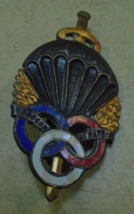 Insigne militaire de parachutiste "Honneur & Patrie"