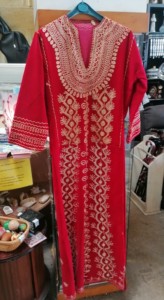 Robe rouge traditionnelle Libanaise