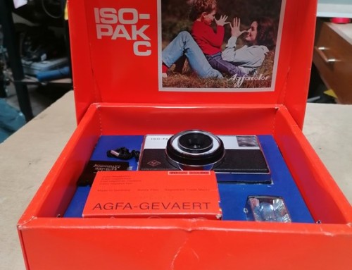 Coffret d’appareil photo Agfa Gevaert ISO-PAC C intact dans son coffret d’origine !