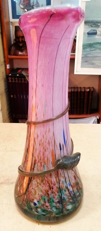 Vase en verre soufflé d'Art