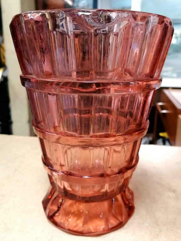 Vase vintage en verre rose