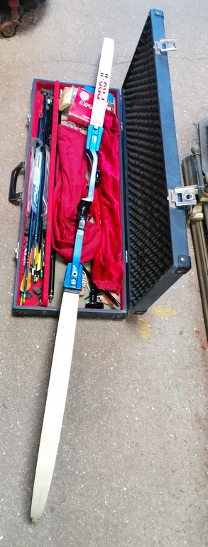 Arc de compétition France Archerie PRO II avec tous ses accessoires