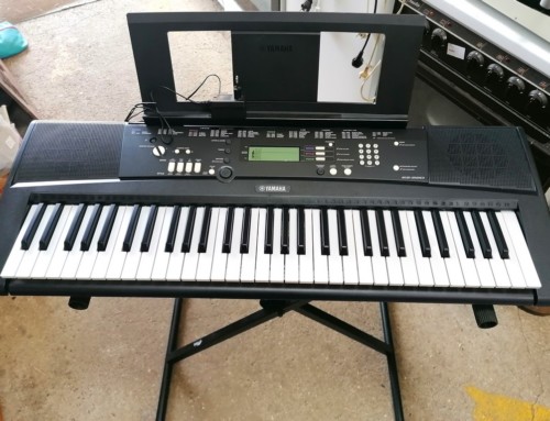 Piano électrique YAMAHA EZ-220