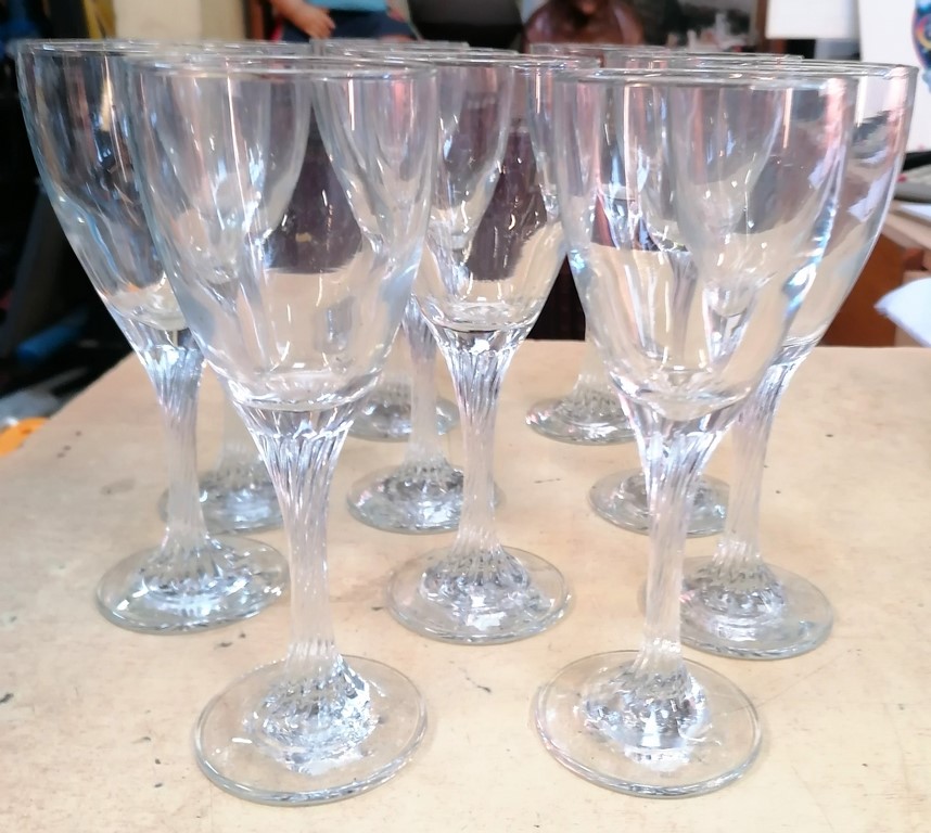 Verres à vin x 10