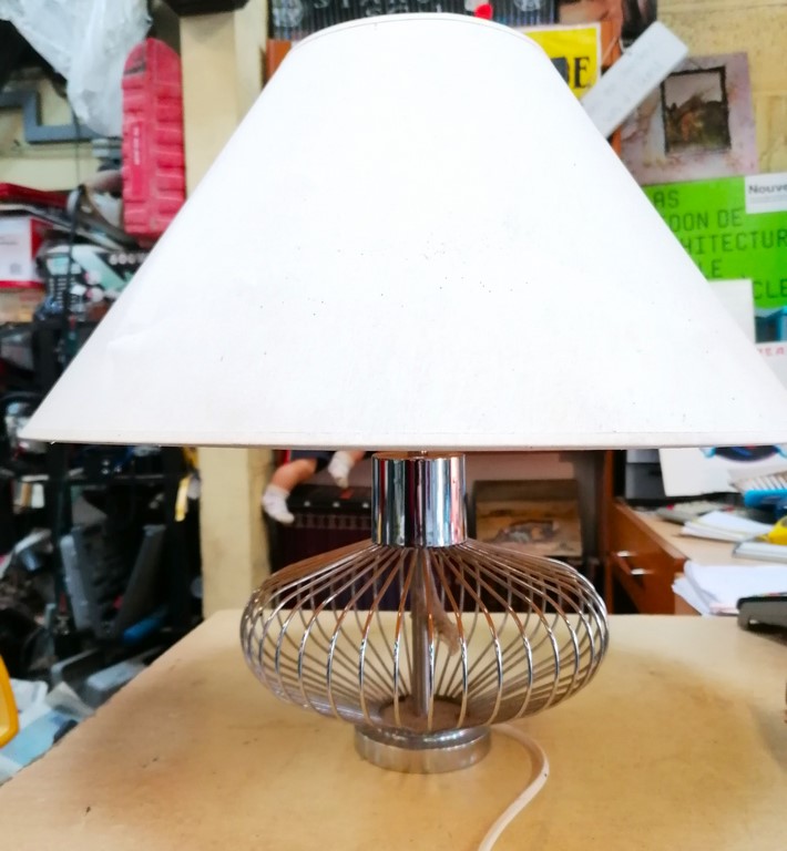 Lampe pied en métal filaire