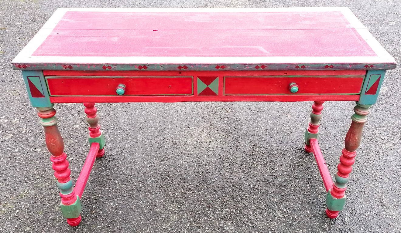 Table console exotique peinte en rouge et bleu