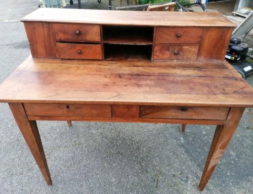 Bureau secrétaire avec tiroirs de rangement