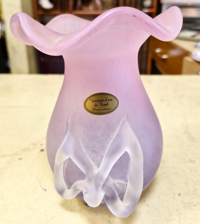 Petit vase en pâte de verre de la verrerie d'art de Toul