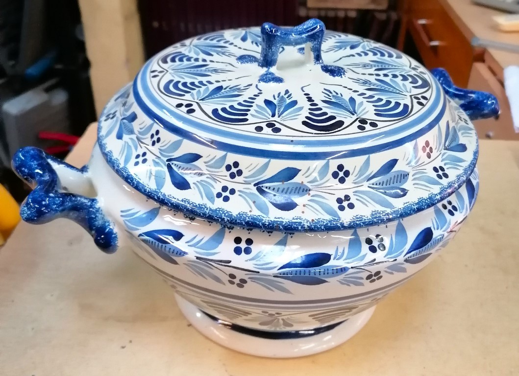 Soupière Henriot à motifs bleus