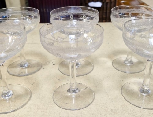 Coupes à champagne en verre ciselé x 6