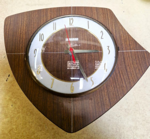 Pendule vintage Bayard en formica
