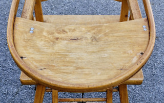 Chaise haute bébé en bois