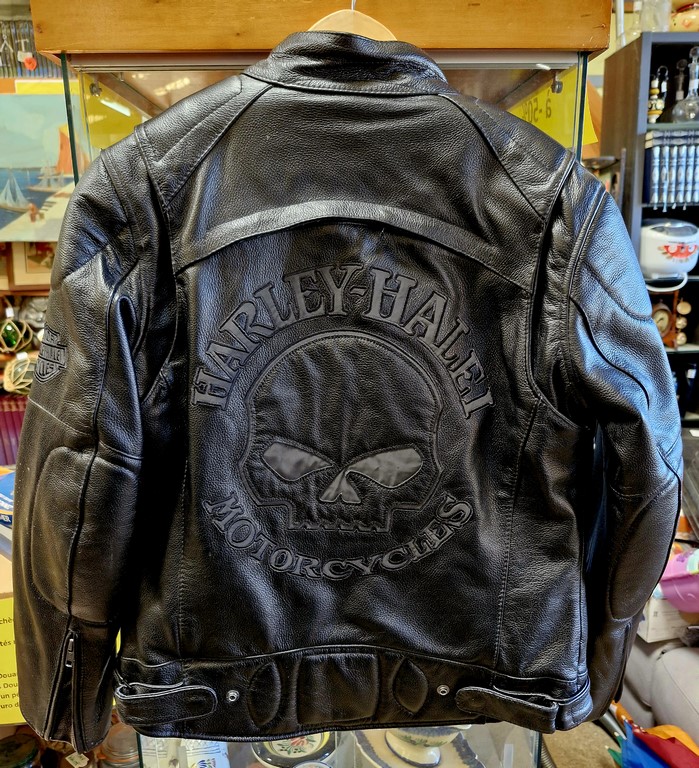 Blouson noir style motard