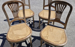 Ensemble de 4 chaises cannées