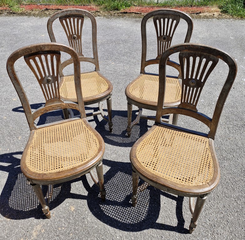 Ensemble de 4 chaises cannées
