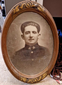 Cadre ovale avec photo ancienne