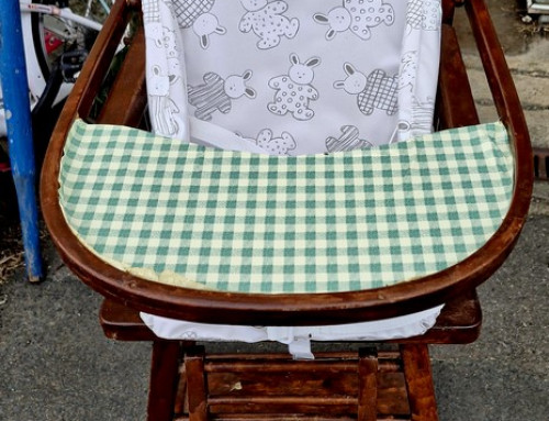 Chaise haute en bois