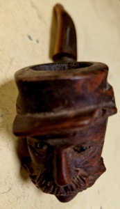 Pipe sculptée