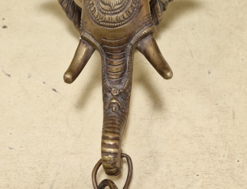 Clochette avec tête d’éléphant en bronze