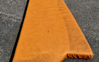 Matelas en mousse pour cabine avant de bateau