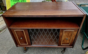 Meuble Télé sur roulettes