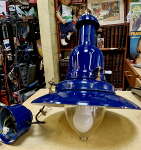 Suspension type marine bleue