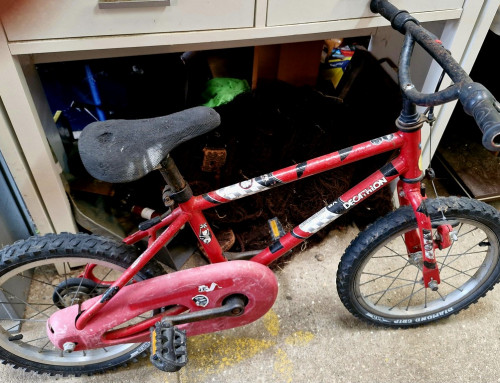 Vélo enfant rouge décathlon