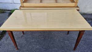 Table de bistrot en formica beige et pieds acajou
