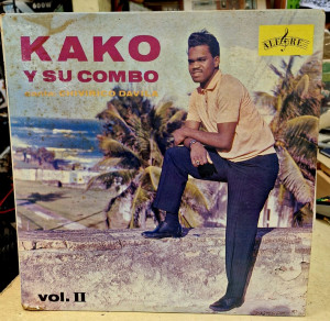 33T KAKO Y SU COMBO canta: Chivirico DAVILA vol:II
