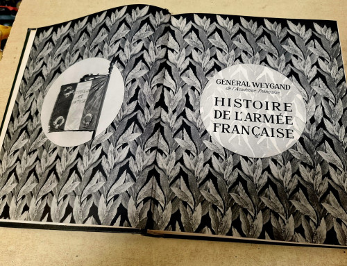 Livre Histoire de’ l’Armée française par le Général WEYGAND