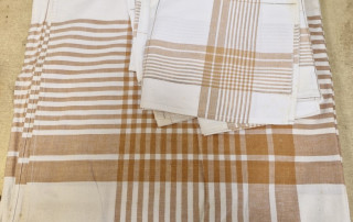 Grande nappe vintage avec serviettes