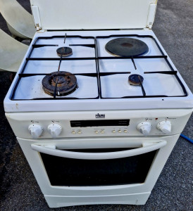 Cuisinière mixte FAURE avec four électrique et gaz de ville