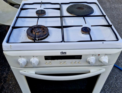 Cuisinière mixte FAURE avec four électrique et gaz de ville