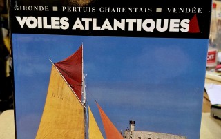 Livre "Voiles Atlantiques" éditions Chasse Marée