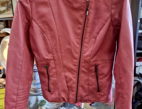 Blouson rose en cuir synthétique