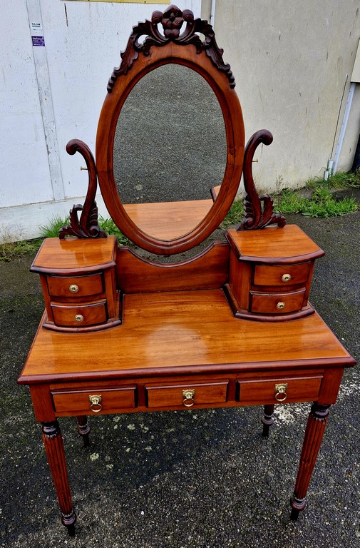 Coiffeuse en bois exotique