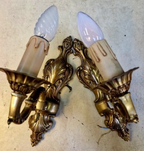 Paire d'appliques en bronze