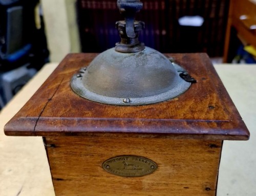 Moulin à café Peugeot