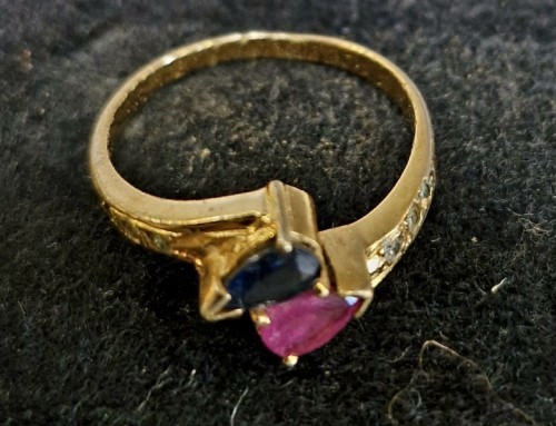 Bague en plaqué or avec pierres