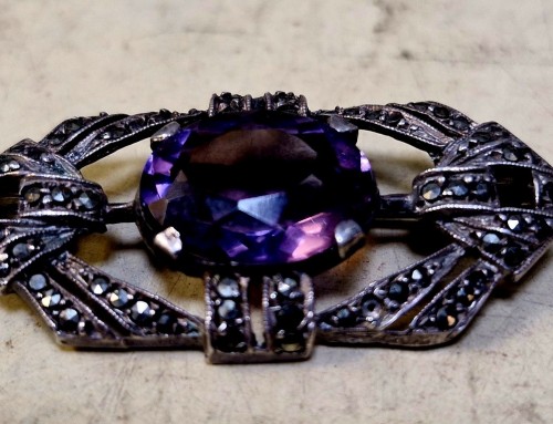 Broche ancienne style Art-déco