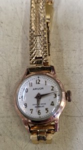 Montre ARVOR Incabloc