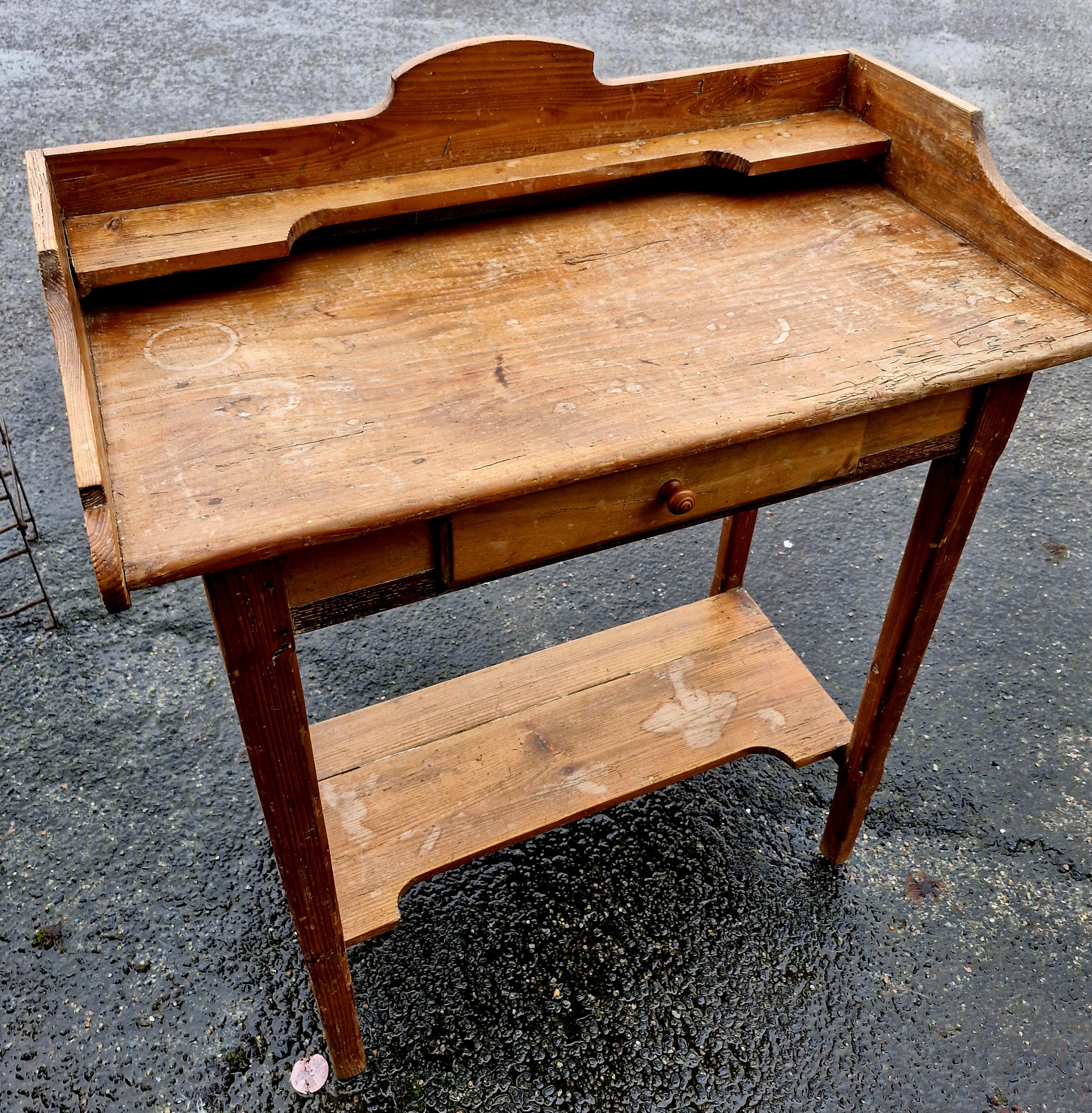 Tablette de toilette ancienne en bois