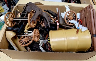Lot PLAYMOBIL Far-West avec chariots