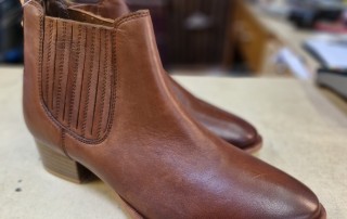 Bottines neuves en cuir T40