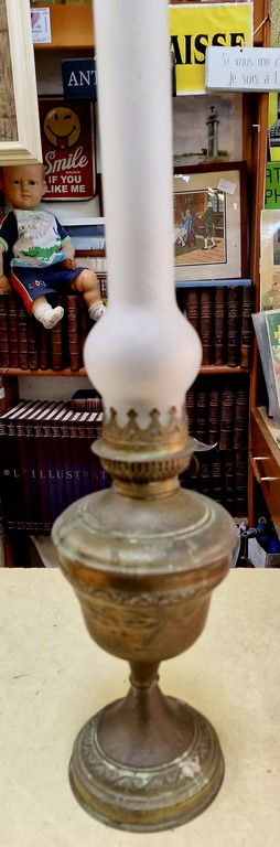 Lampe à pétrole en cuivre