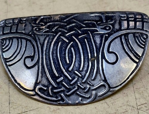 Broche celtique signée « Roignant »