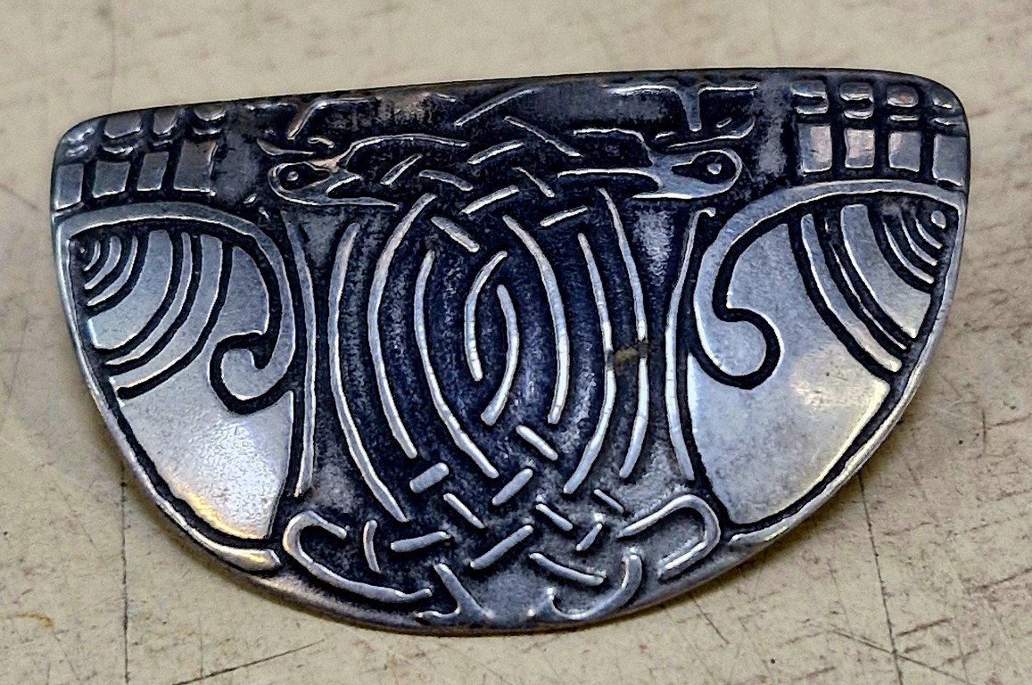 Broche celtique signée "Roignant"