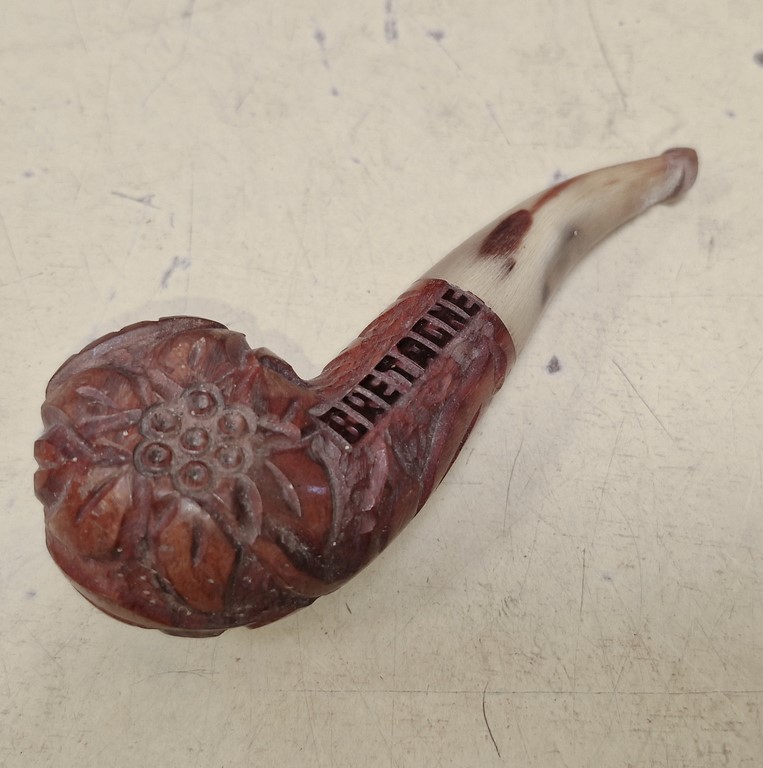 Pipe sculptée Bretagne