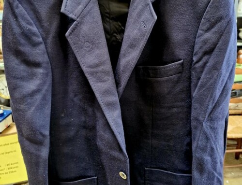 Veste bleu marine en laine