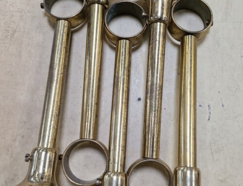 Fixations de barre à rideaux en laiton x 5